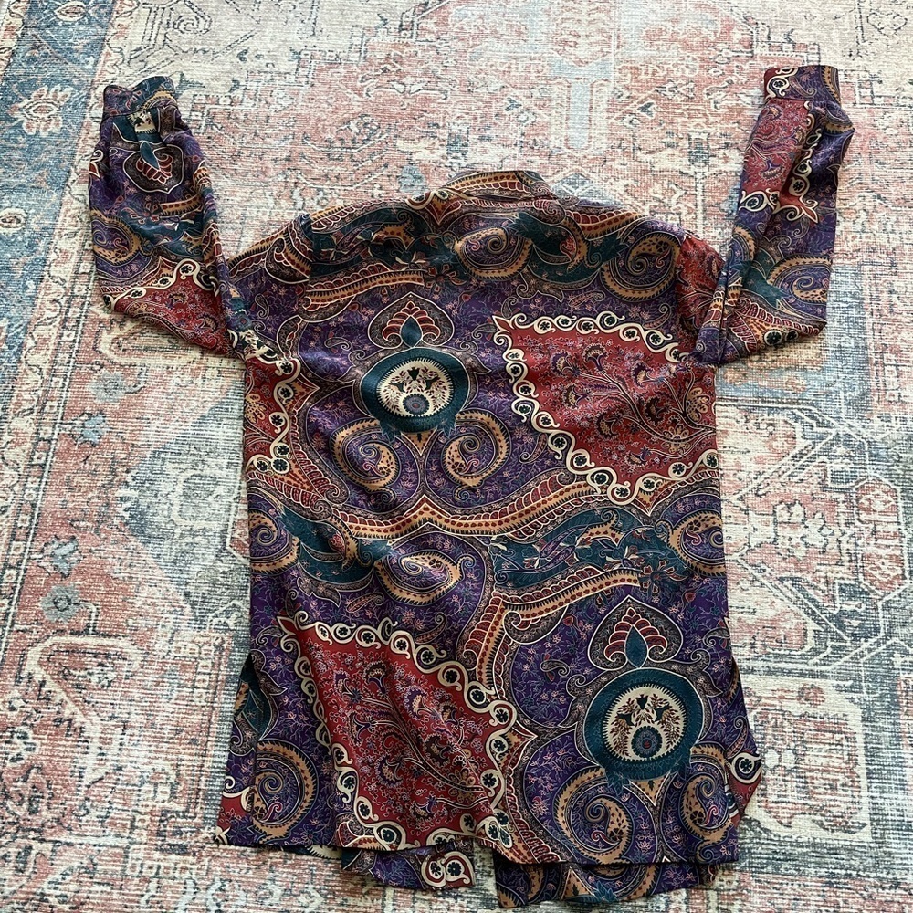 Vintage Regina Porter 100% Silk Long Sleeve Button down size Medium - Picture 5 of 7